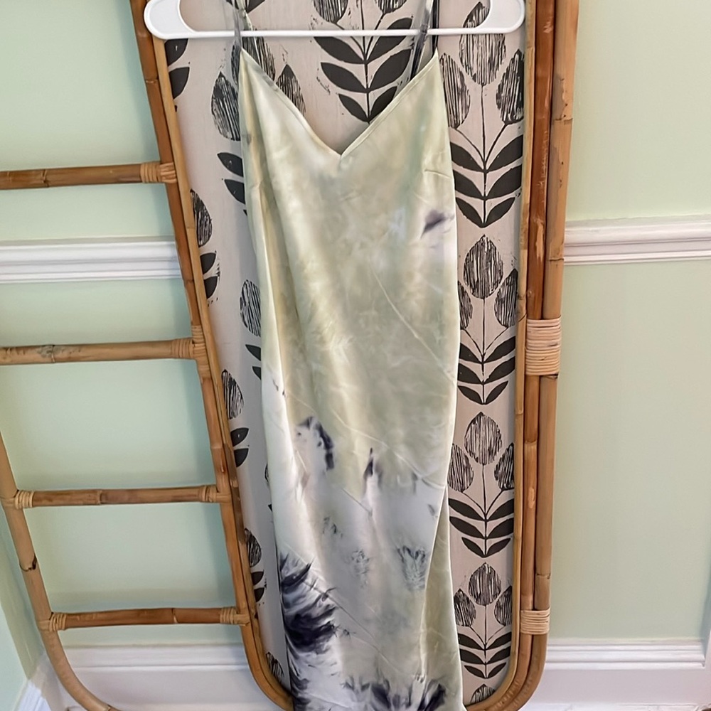 EUC LOVE TREE MAXI DRESS TIE DYE BLUE GREEN SLIT SIZE SMALL